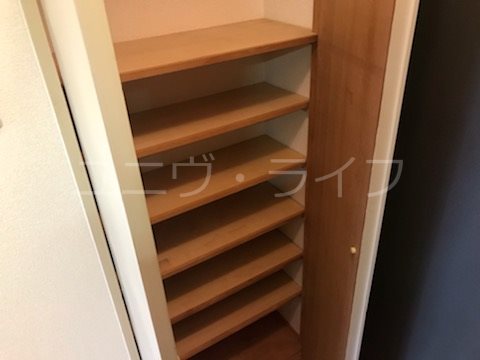 コアシティ如是 玄関