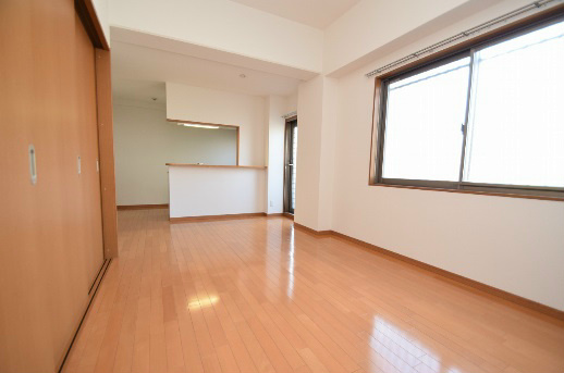 アグレアブル リビング