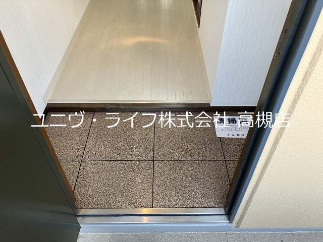 ファミール３号館 玄関