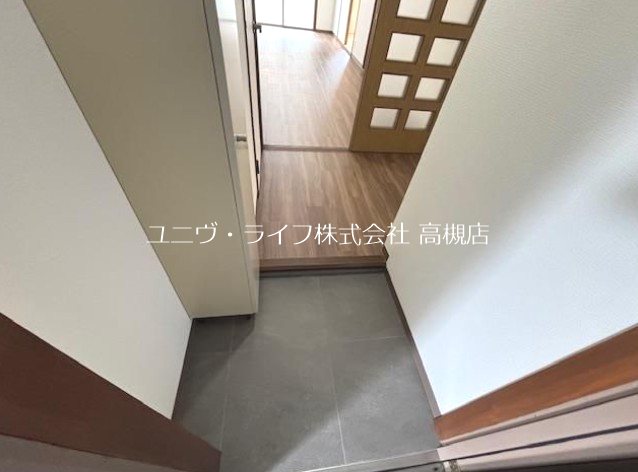 メゾンクレール 玄関