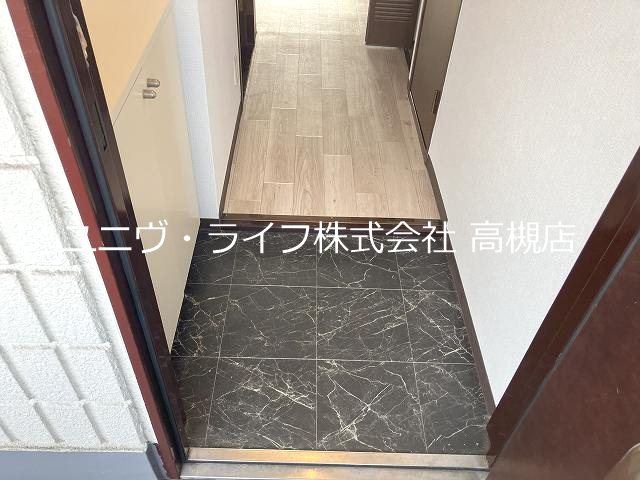 シャルマンコーポかわぐち 玄関