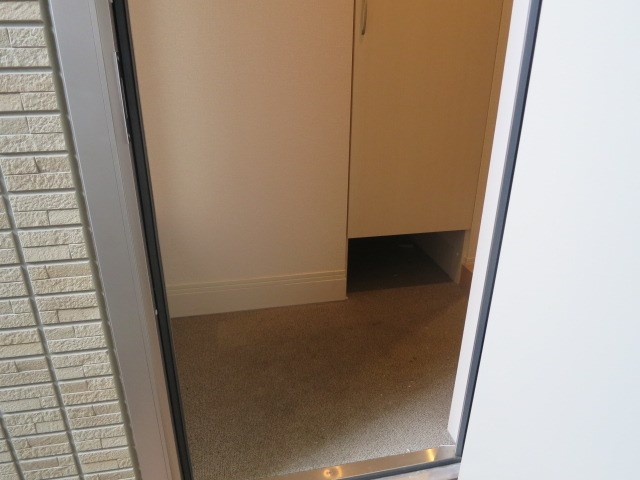 グレイス総持寺 玄関