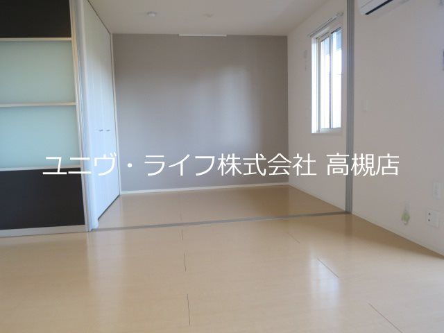 ベッドルーム