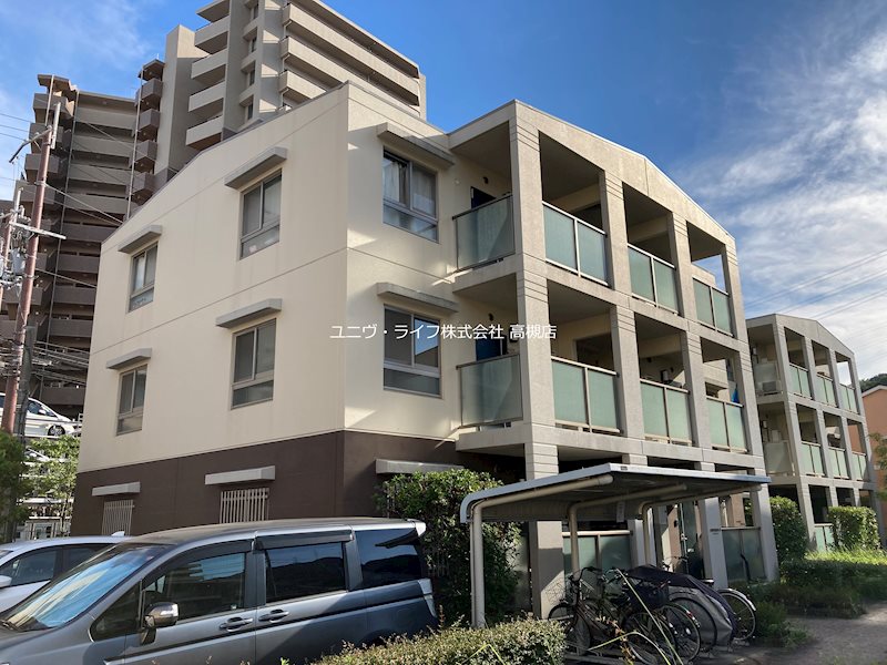 カーサトリアーデⅢ 外観