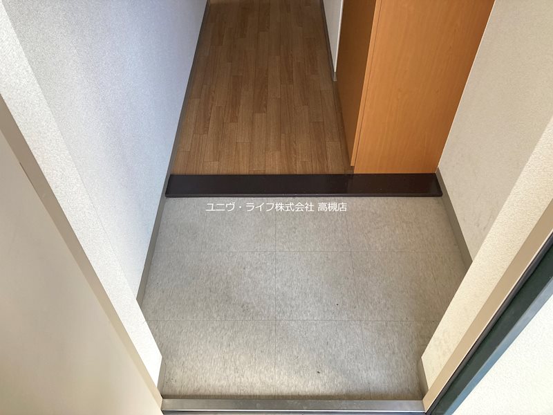カーサトリアーデⅢ 玄関