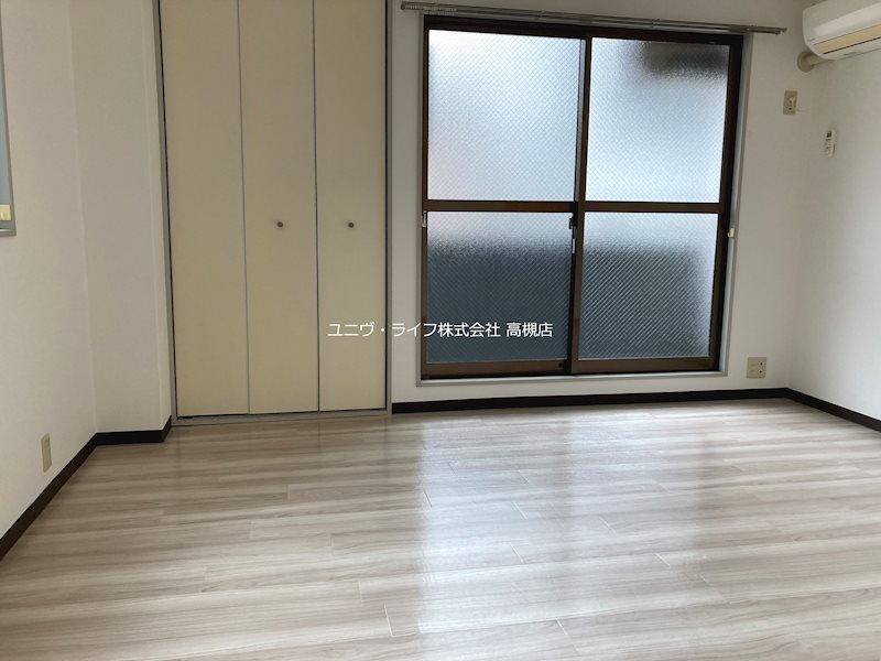 ベッドルーム