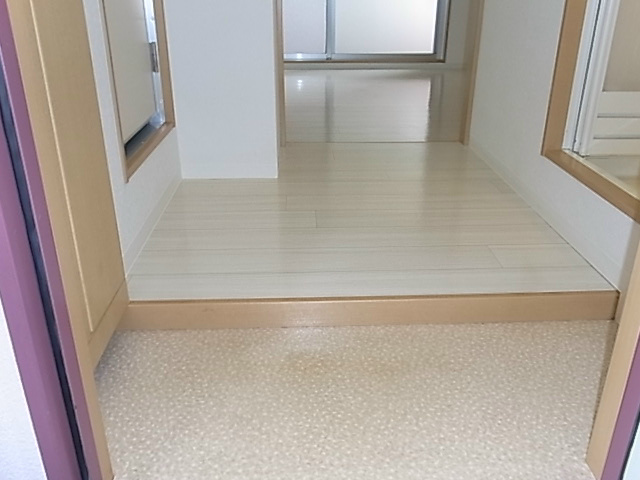 シャトーボヌール今城 玄関