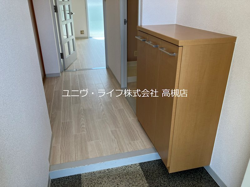 フラッツマツカワ 玄関