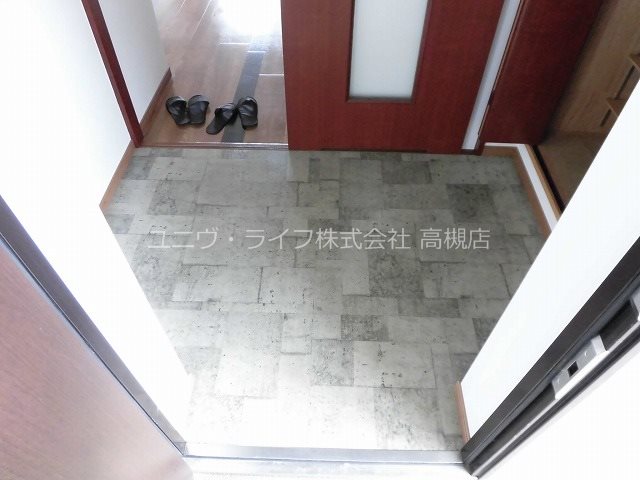 コルパーロ上牧 玄関