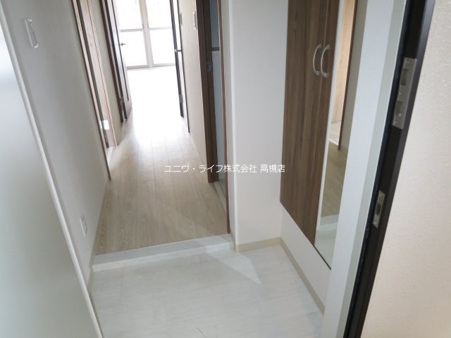 LeVert高槻（ルヴェールタカツキ） 玄関