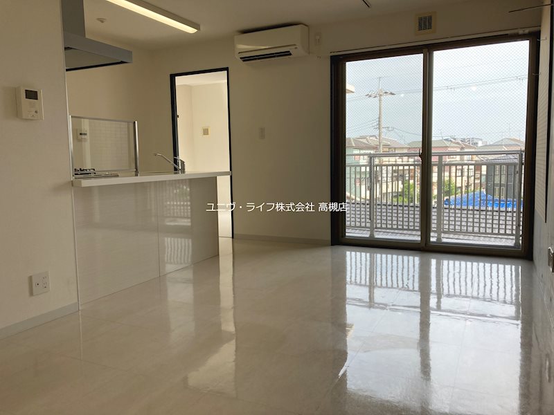 HGTコート高槻 リビング