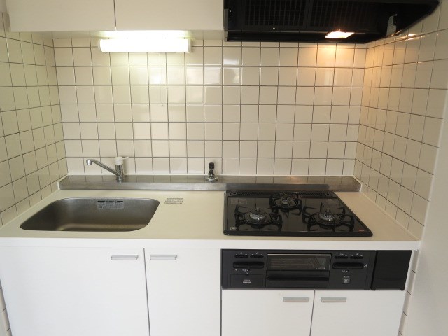 サンツエルブ キッチン