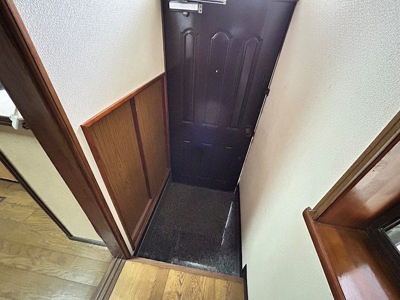 高槻市清福寺町貸家 玄関
