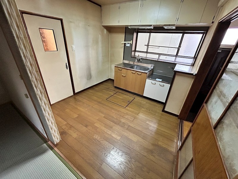 高槻市清福寺町貸家 リビング