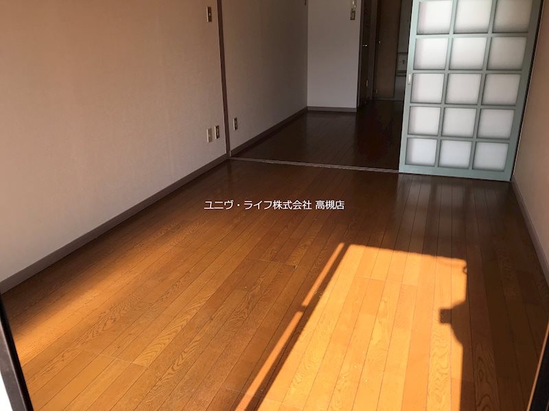 芥川ロイヤルマンション ベッドルーム