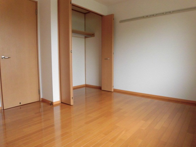 サンビューラ津之江A棟 ベッドルーム