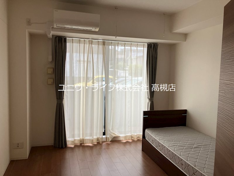 マインズ・コム高槻天神 ベッドルーム