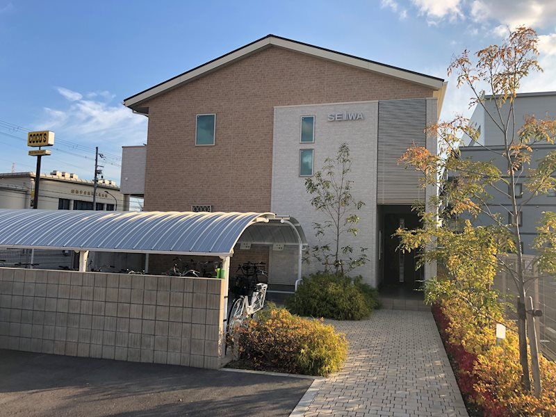 ファミーユ大阪高槻  外観