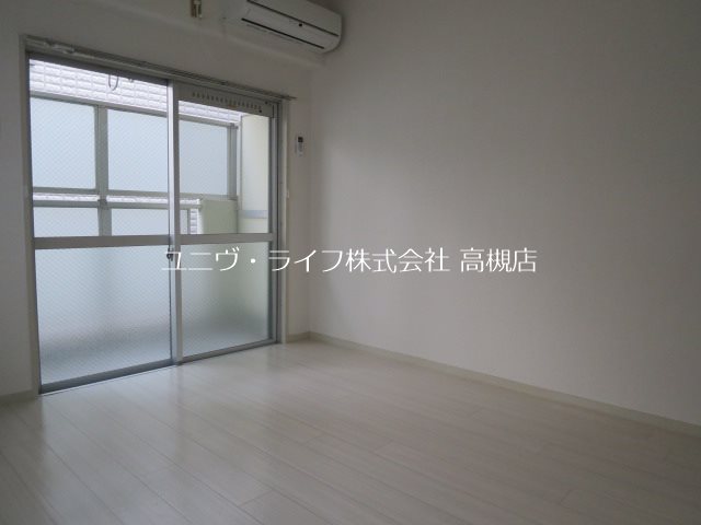 光栄ハイツ芥川 リビング