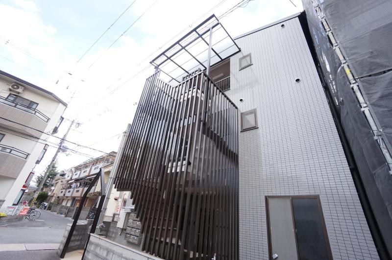 クローバーMオザキA棟 外観