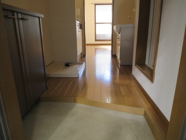 アンソレイエ・シャンブル 玄関