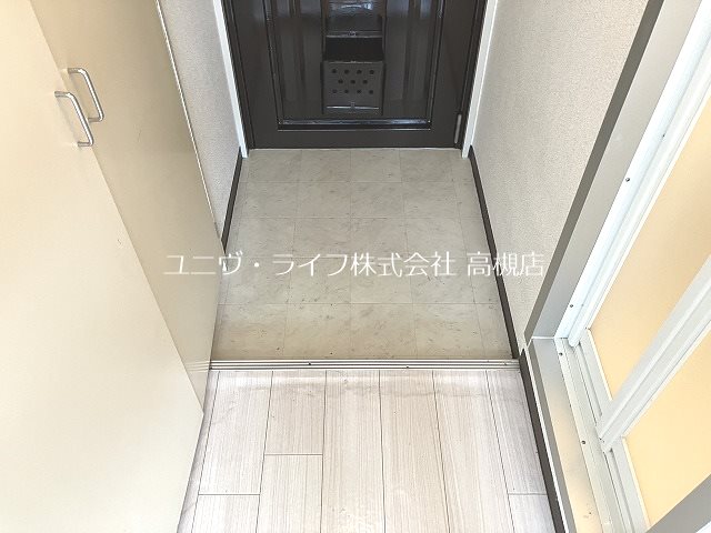 光栄ハイツ古曽部 玄関