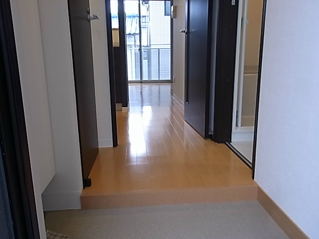 ガルリ高槻   玄関