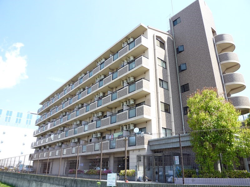 サウザンドマイルズアーク  外観