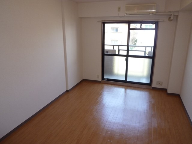 サウザンドマイルズアーク  リビング