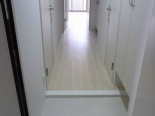 アダージオ 玄関