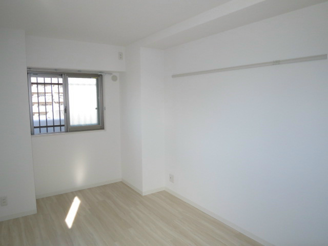 ベリーブルー高槻 ベッドルーム