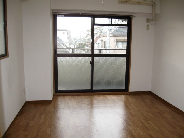 リヴェール城西 リビング