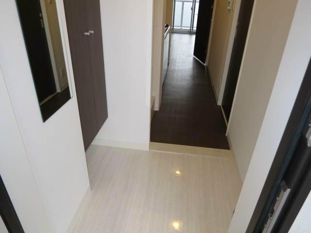 LIBRA TAKATSUKI（リブラ高槻） 玄関