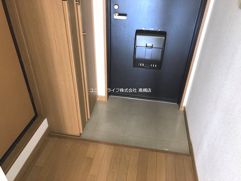 ルミエール 玄関