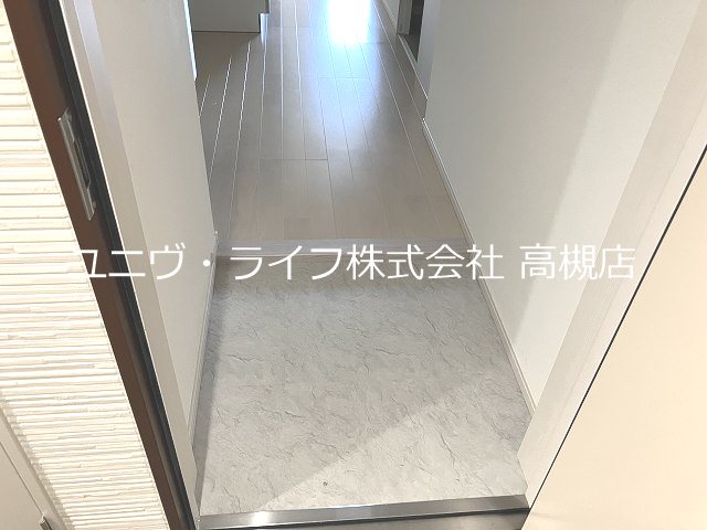 ウェルスクエア高槻 玄関