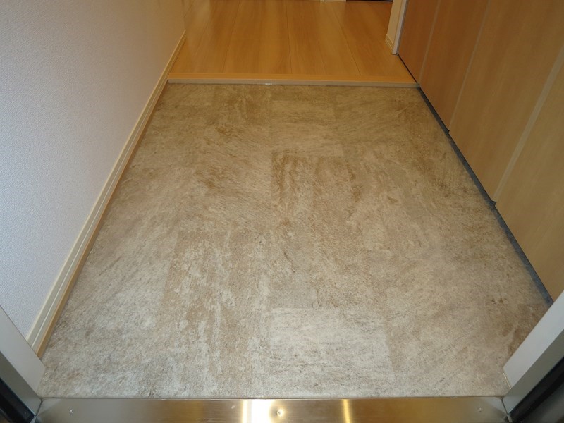 Belle Cerezo古曽部（ベルセレッソ古曽部） 玄関