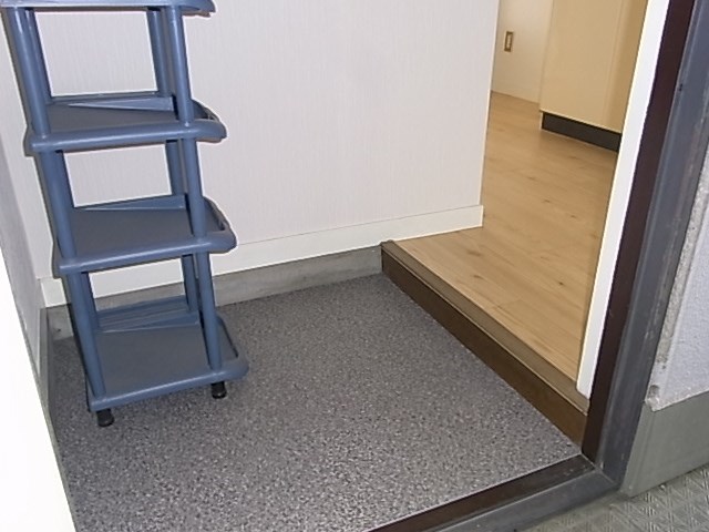 柳原第2パールマンション 玄関