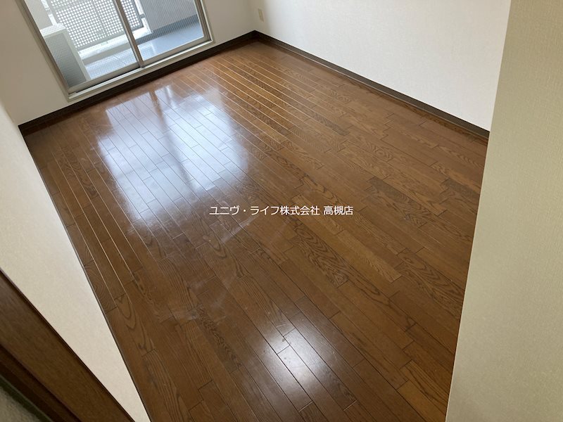 ロイヤル高槻 リビング