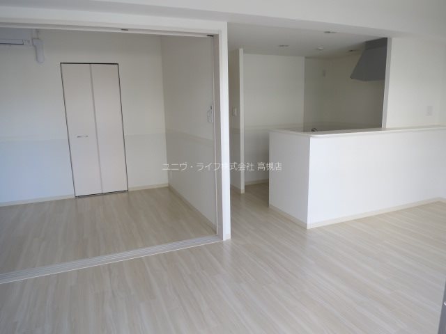 ネオコート上土室 リビング