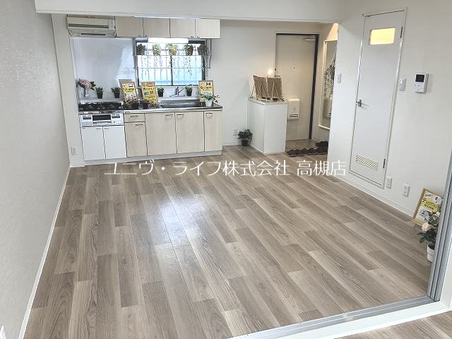 パレ若松 リビング