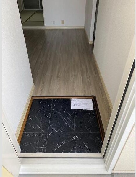 インレットハイツ 玄関