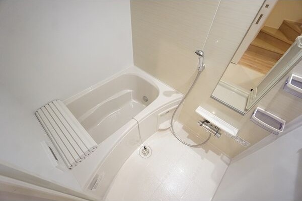 LOGEMENT LE LAIT 風呂画像