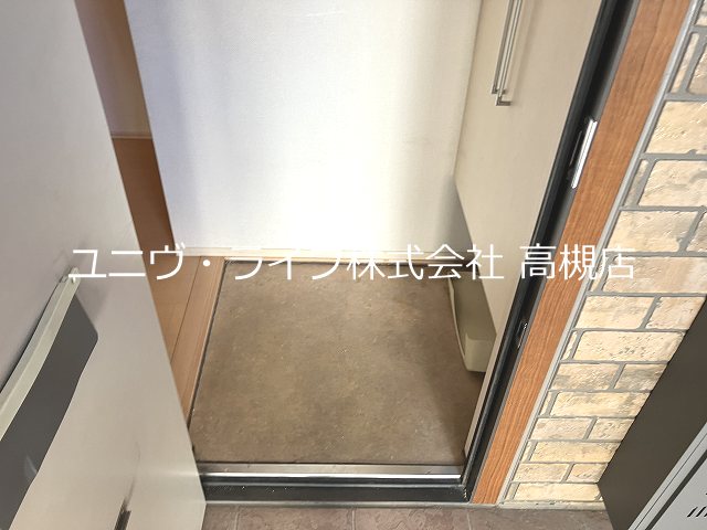 メルヴェーユドルフA棟 玄関