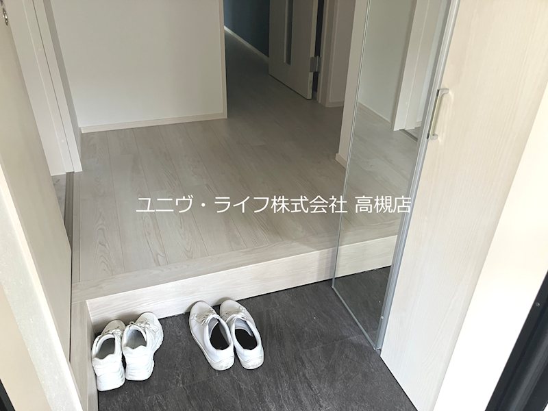 maison west 玄関