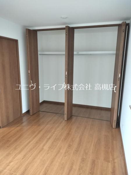 フォルトゥーナB棟 ベッドルーム