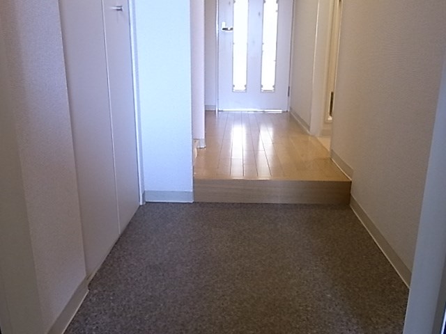 ブラオ高槻  玄関