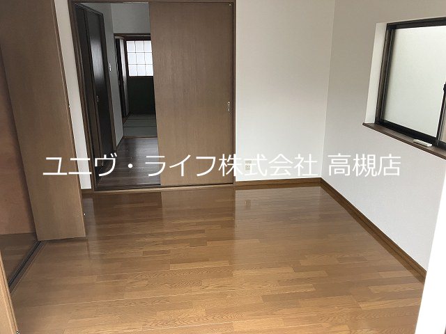 郡家新町戸建賃貸 ベッドルーム