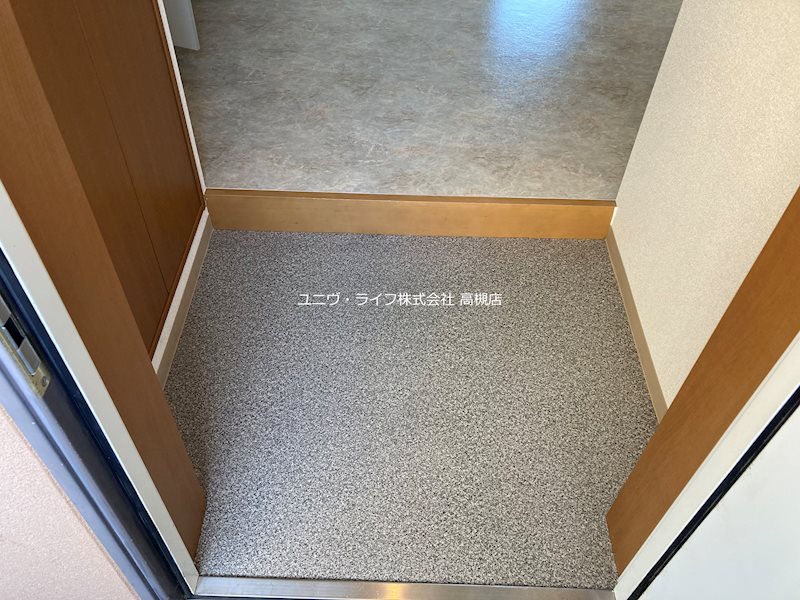 エフティー上牧 玄関