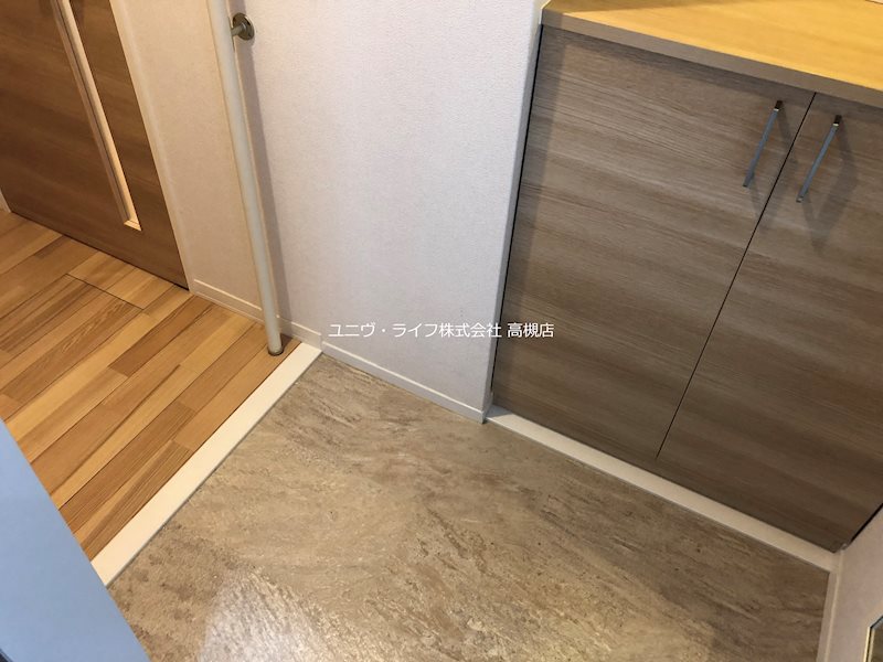 AMA WEST（安満ウエスト） 玄関
