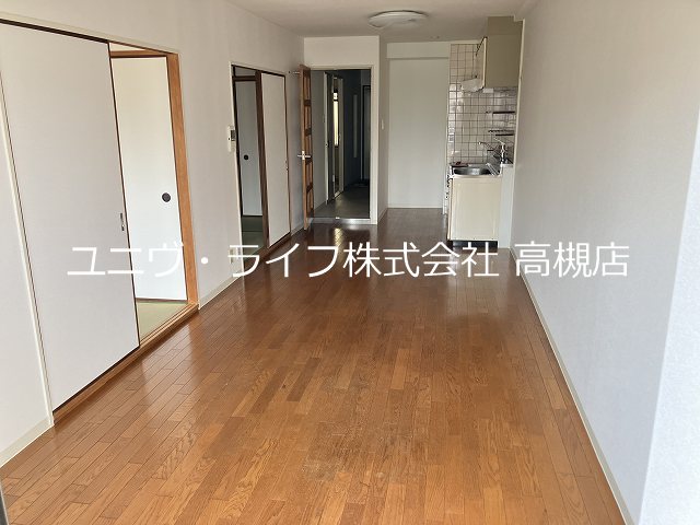 ネオドムール高槻 リビング